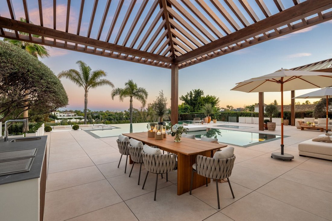 Villa in Puerto Banus, Marbella, Spain 2 - 15009402