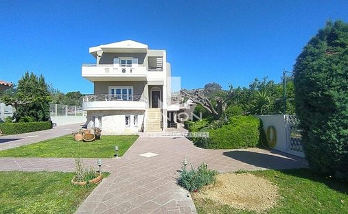 House in Kropia, Attica, Greece 1