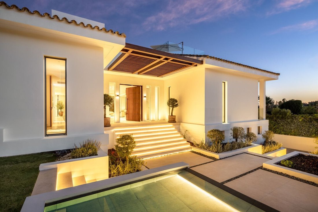 Villa in Puerto Banus, Marbella, Spain 4 - 15009402