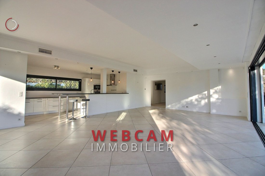 Villa in Mougins, Provence-Alpes-Côte d'Azur, France 4 - 15009097