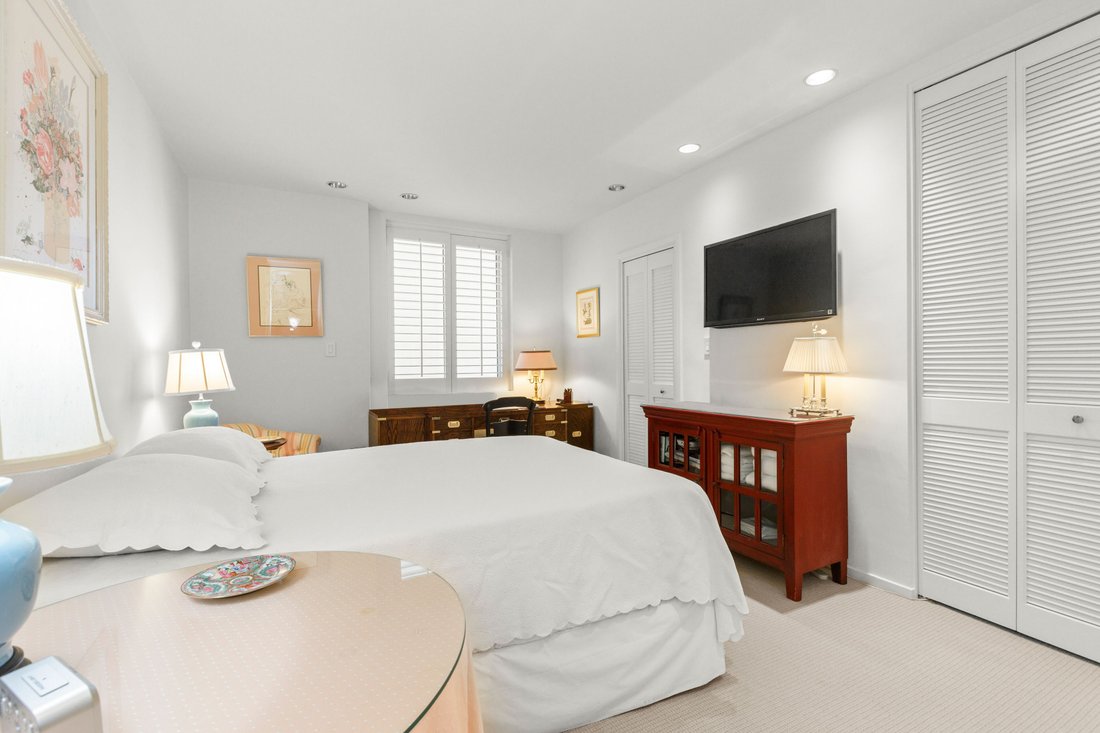 Co Op in San Francisco, California, United States 5 - 15010147