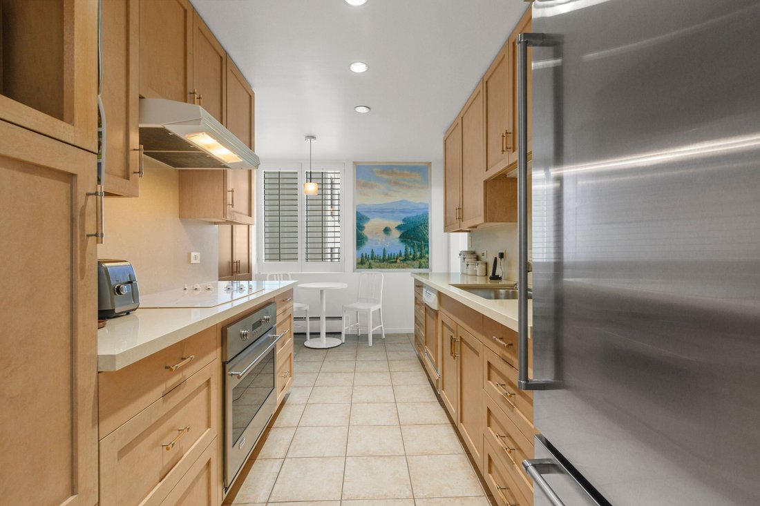 Co Op in San Francisco, California, United States 4 - 15010147