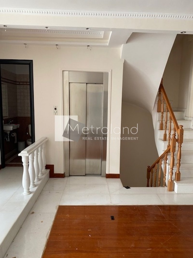 House in Glyfada, Attica, Greece 2 - 15009912