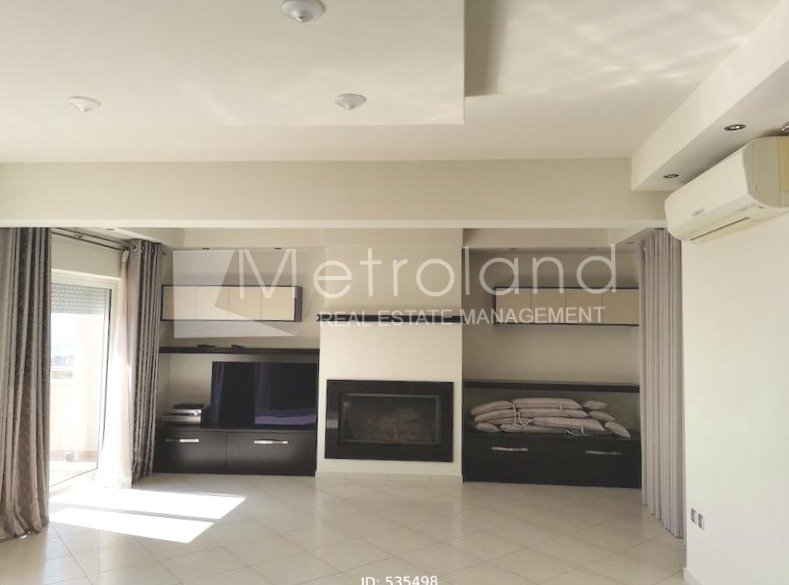 House in Korydallos, Attica, Greece 1 - 15009592