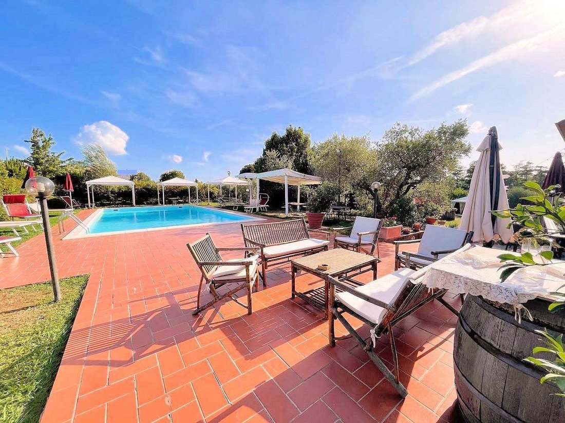 Country House in Montecarlo, Tuscany, Italy 4 - 15010520