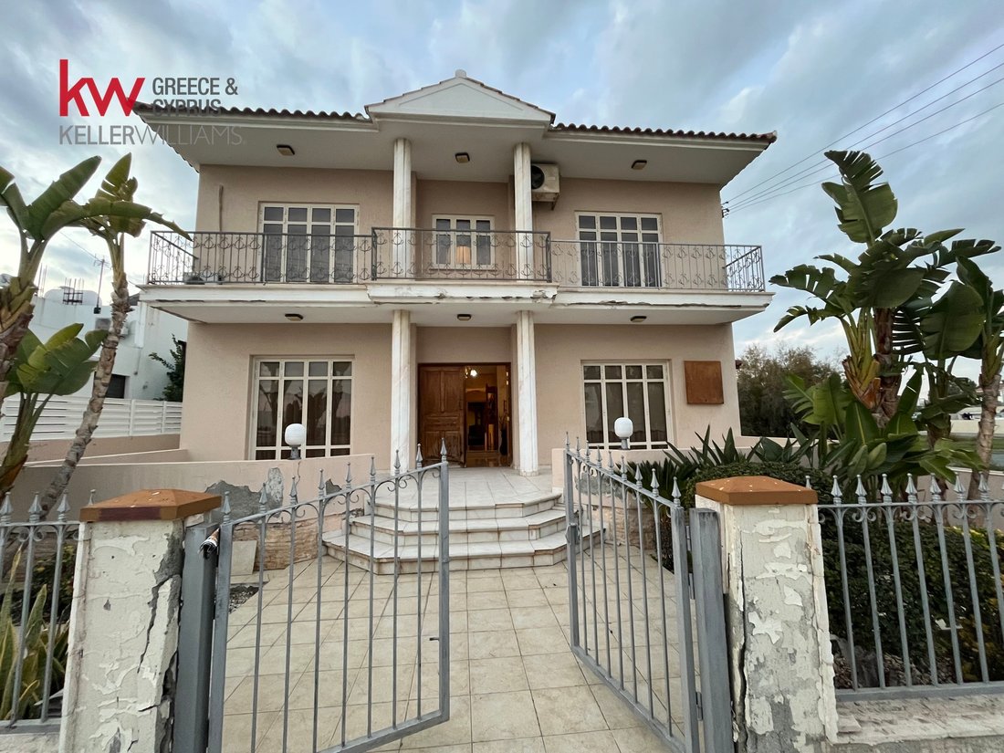 Villa in Larnaca, Larnaca, Cyprus 1 - 15010721