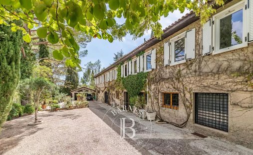 Maison à Grasse, Provence-Alpes-Côte d'Azur, France 1