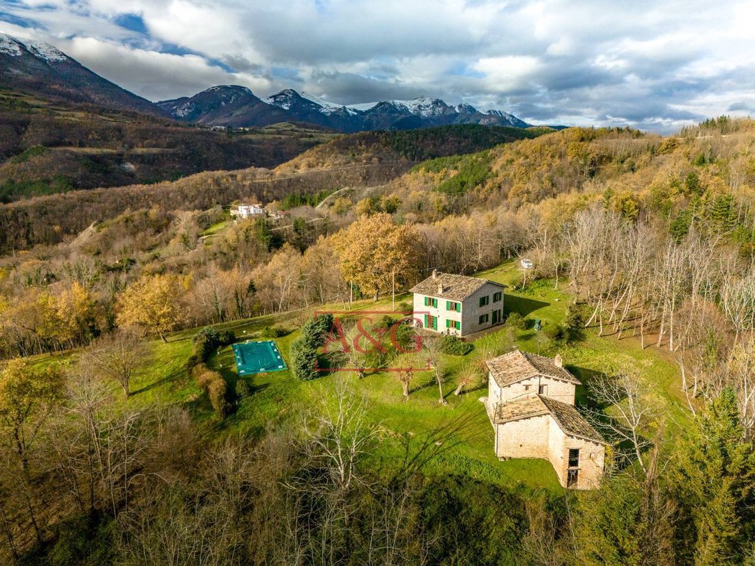 Country House in Amandola, Marche, Italy 5 - 12749522