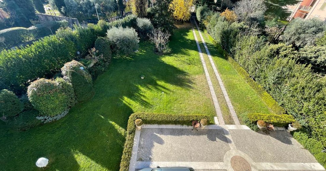 Villa en Torri del Benaco, Véneto, Italia 2 - 15011171