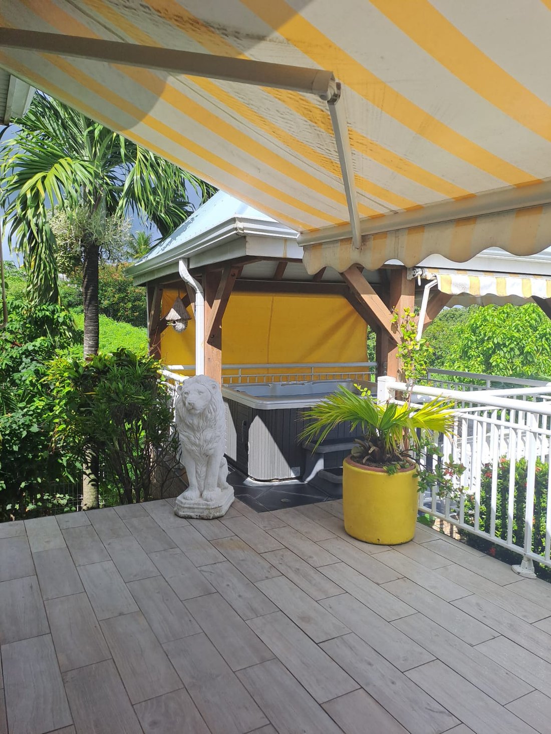Five Villas of Sun & Sea: A Caribbean Eden in Le Moule’s Heart