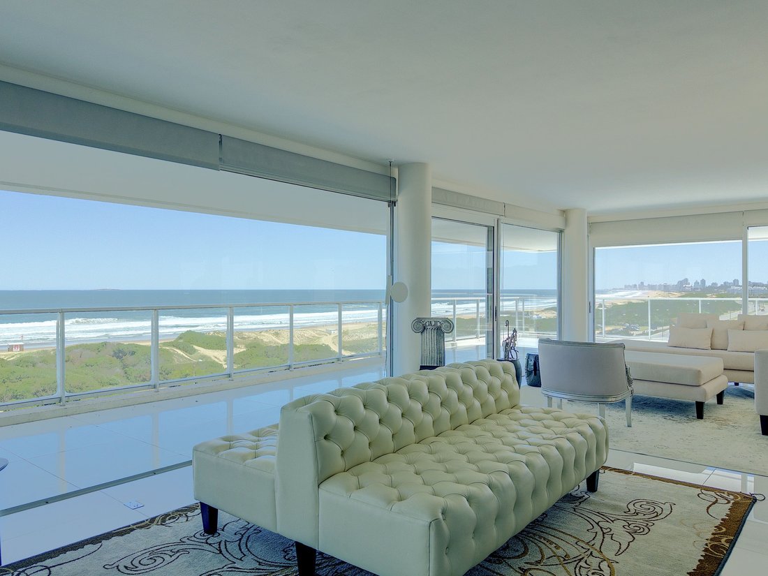 Apartment in Playa Brava, Maldonado Department, Uruguay 1 - 15019064