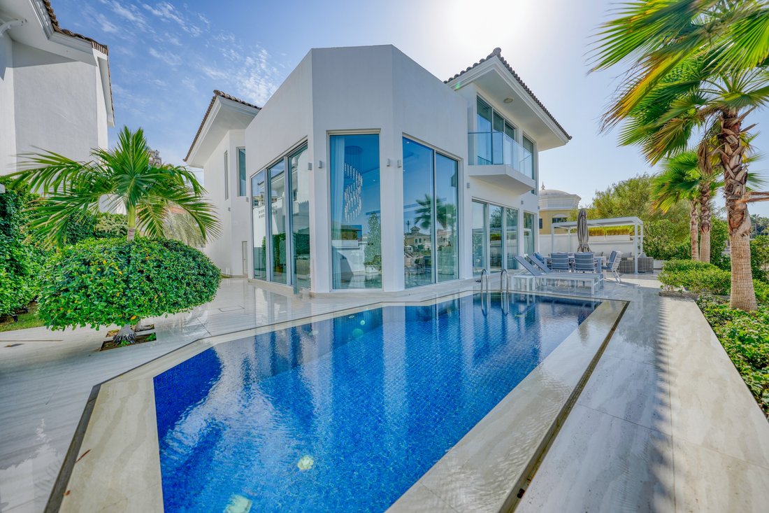 Villa in Palm Jumeirah, Dubai, United Arab Emirates 2 - 15012273