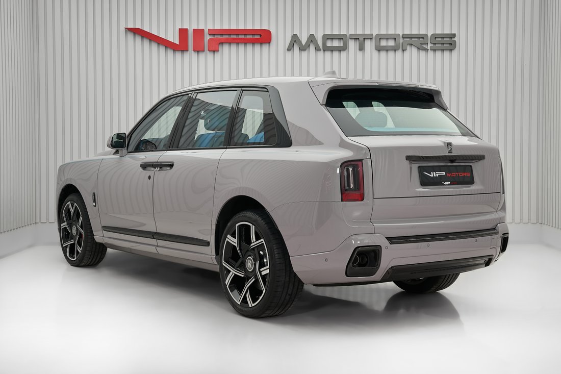 Suv in Dubai, Dubai, United Arab Emirates 4 - 15018933