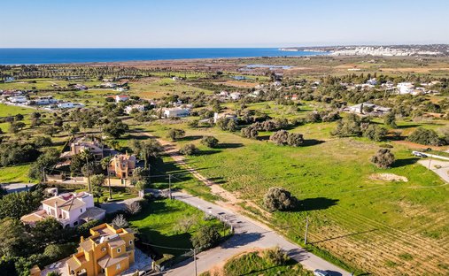 Land in Guia, Algarve, Portugal 1