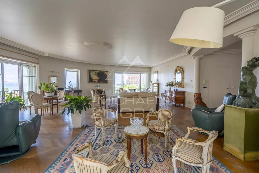 Apartment in Mairie-Marne, Biarritz, France 3 - 14576033