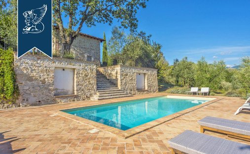 Villa in Tarano, Latium, Italien 1