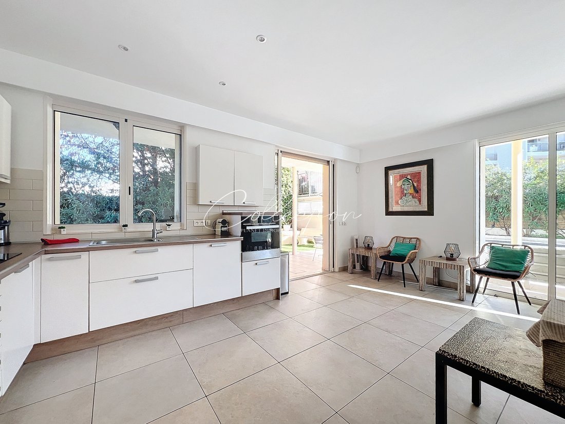 Villa in Juan les Pins-Gallice, Antibes, France 4 - 15014068