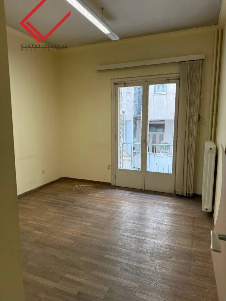 Apartment in Sunoikia Kolonakiou, 1st District of Athens, Athens 3 - 15013333