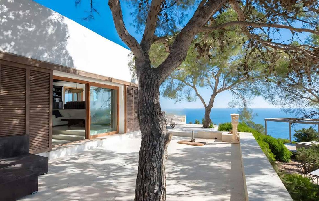 Villa in Sant Vicent de Sa Cala, Sant Joan de Labritja, Balearic Islands 1 - 15013497