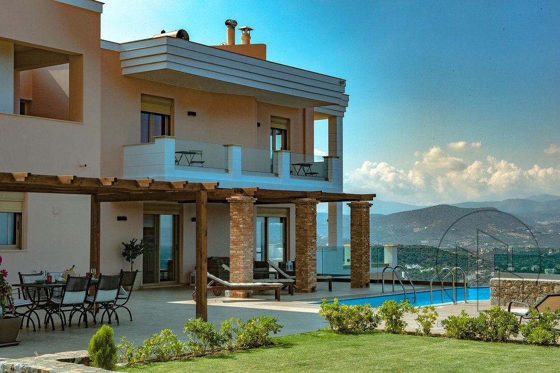 Villa in Community of Kritsa, Agios Nikolaos Municipal Unit, Greece 1 - 12994951
