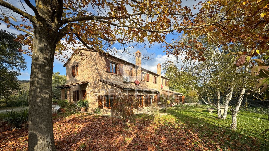 Estate in Chianciano Terme, Tuscany, Italy 1 - 15013154