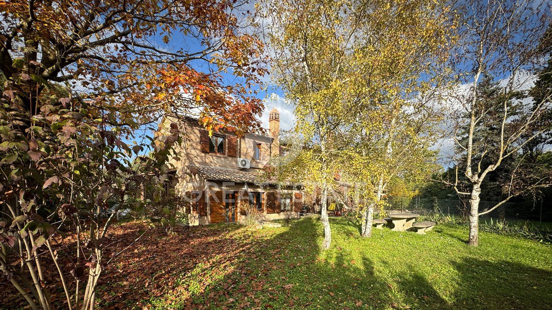 Estate in Chianciano Terme, Tuscany, Italy 3 - 15013154