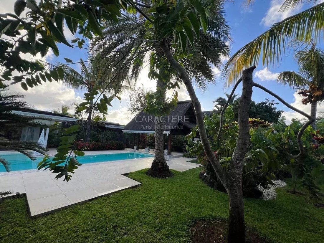 Villa in Grand Baie, Rivière du Rempart District, Mauritius 3 - 15020979