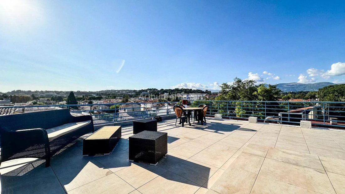 Appartement à Côte d'Azur, Provence-Alpes-Côte d'Azur, France 1 - 14830293