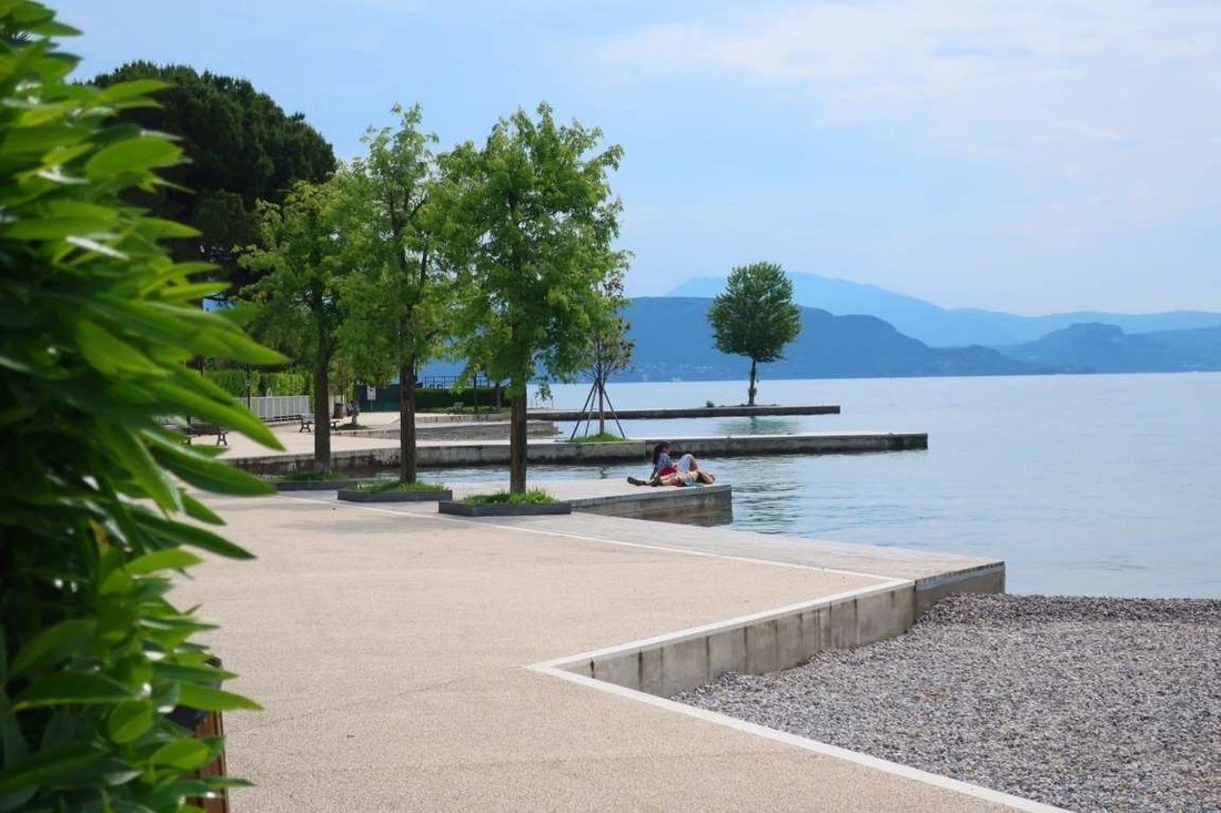 Villa in San Felice del Benaco, Lombardy, Italy 3 - 15019850