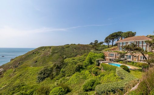 House in Guernsey, Guernsey 1