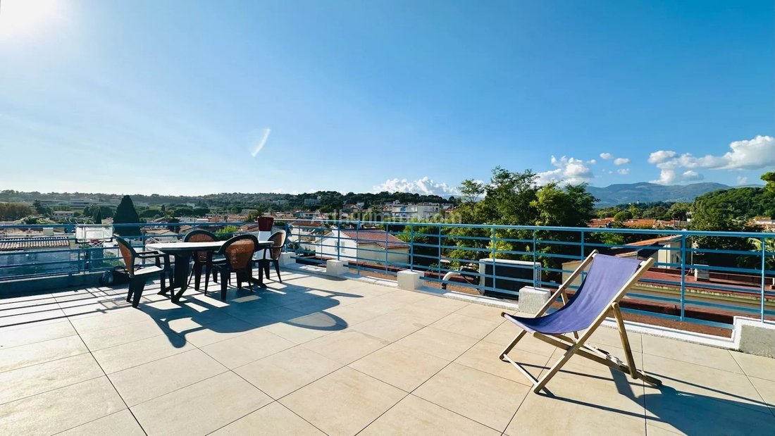 Appartement à Côte d'Azur, Provence-Alpes-Côte d'Azur, France 2 - 14830293