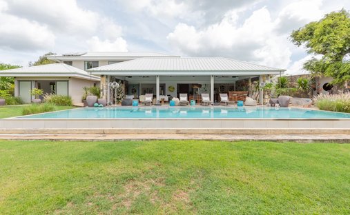 Villa in Flic en Flac, Rivière Noire District, Mauritius 1