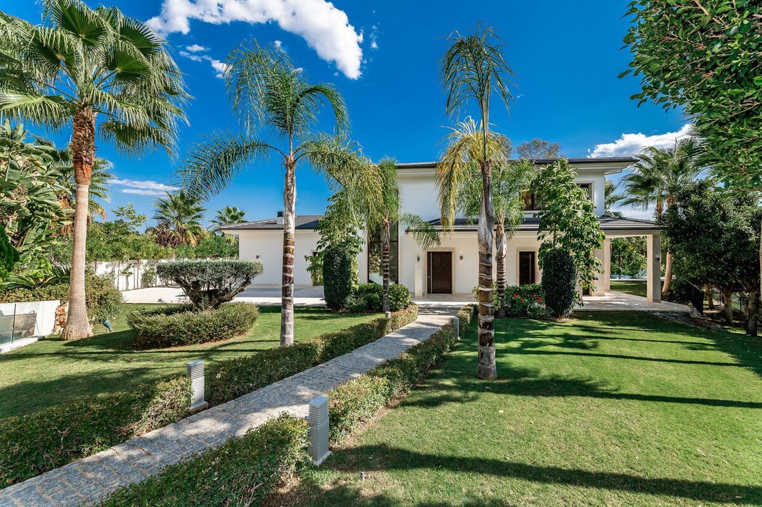 Villa in Puerto Banus, Marbella, Spain 3 - 15013502
