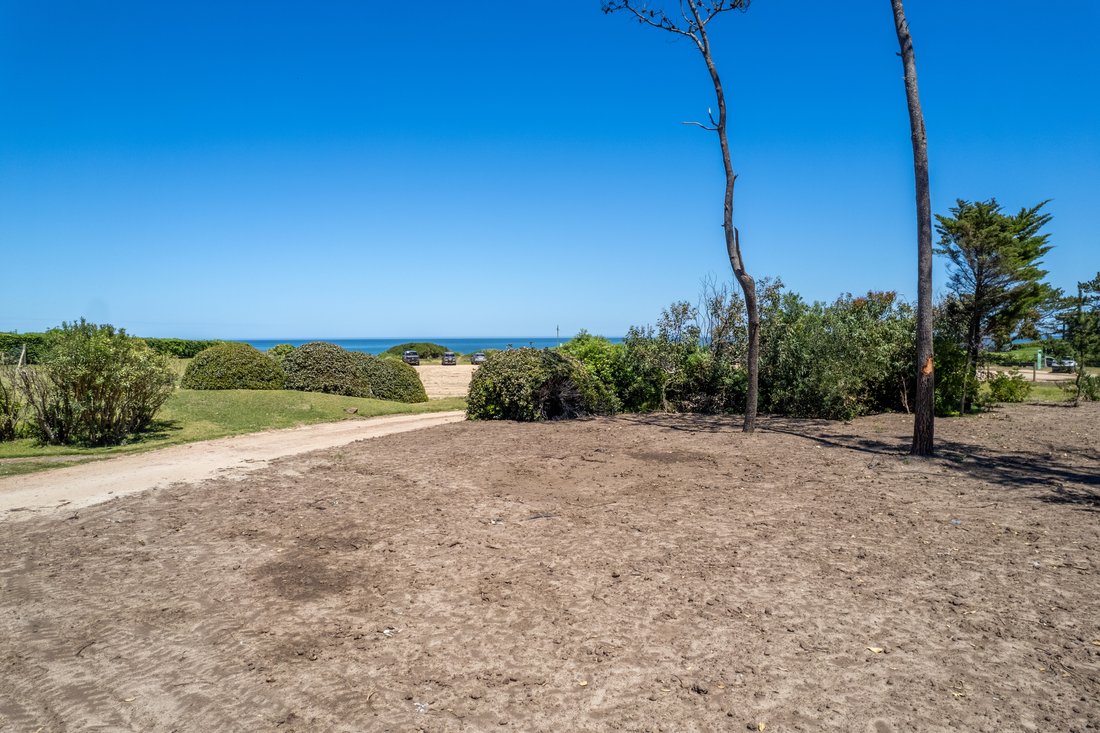 Land in Punta Ballena, Maldonado Department, Uruguay 5 - 15019072