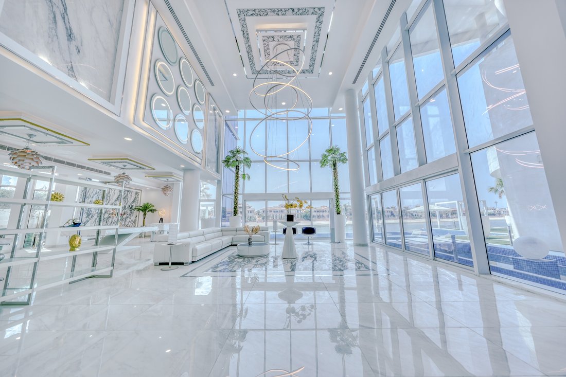 Villa in Palm Jumeirah, Dubai, United Arab Emirates 2 - 15012265