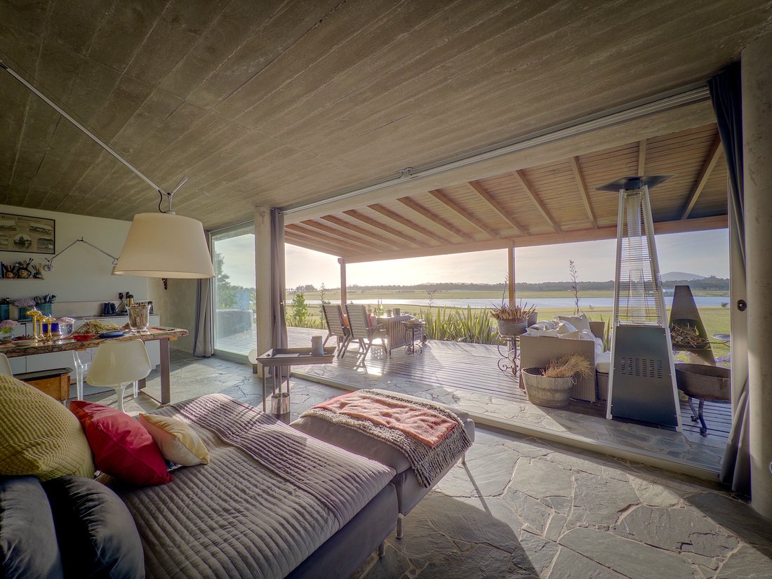 Villa in Laguna de los Cisnes-Lomas del Sauce, Maldonado Department, Uruguay 4 - 15019059