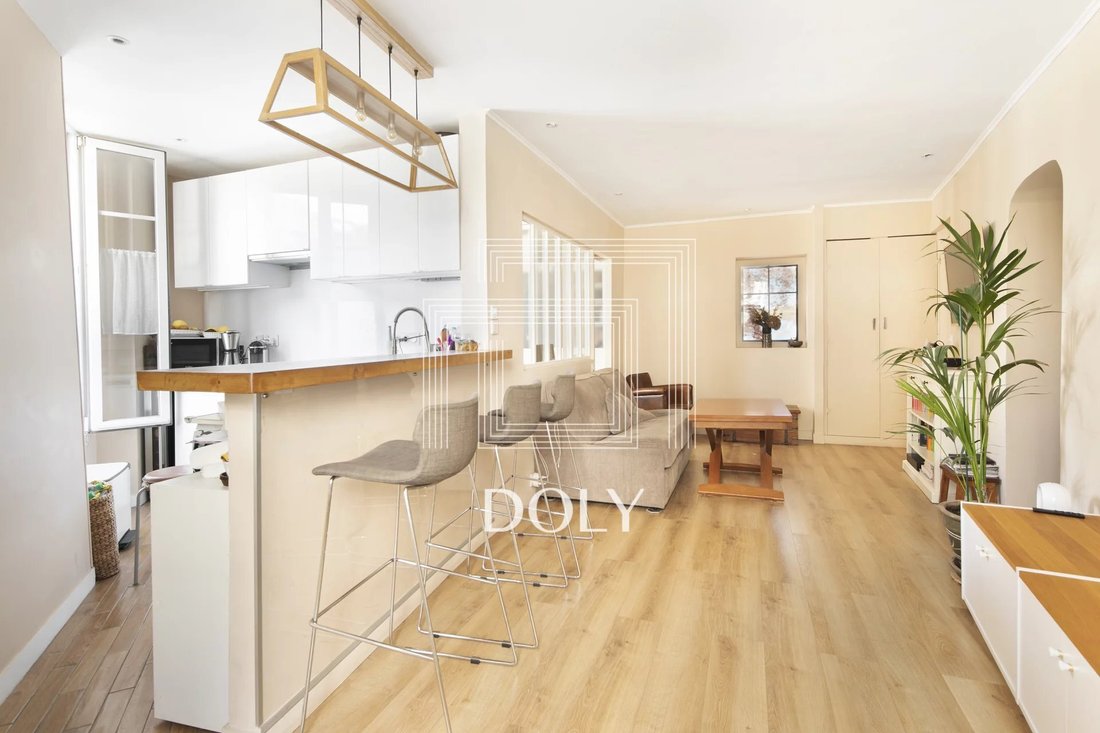 Apartment 2 Rooms In Neuilly Sur Seine île De France France For