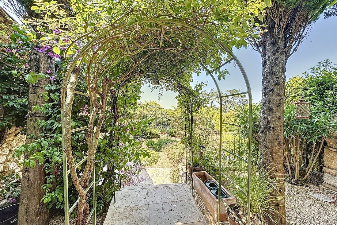 House in Uzès, Occitania, France 4 - 15026165