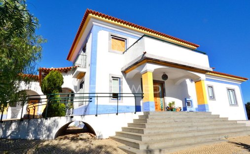 House in Raposa, Santarem District, Portugal 1