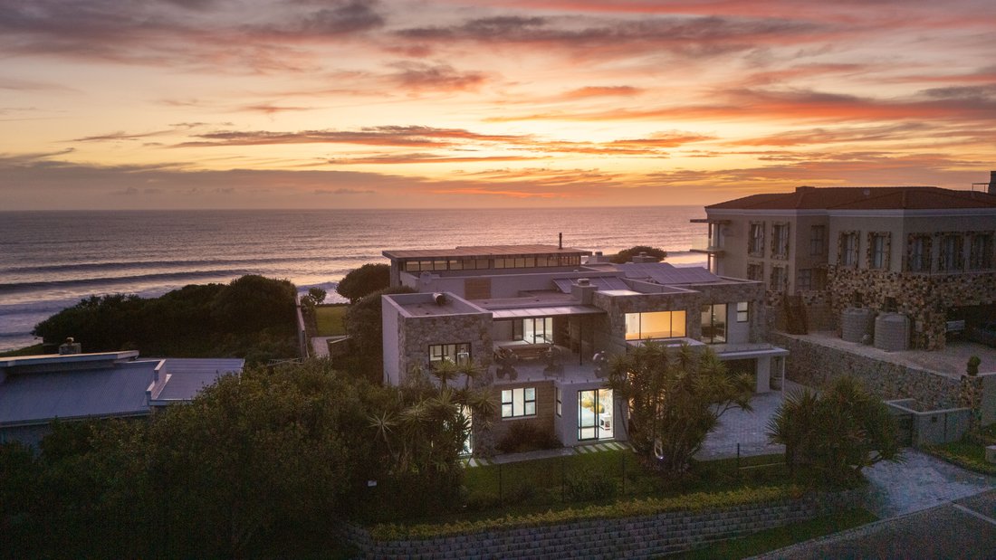 House in Cola Beach, Western Cape, South Africa 1 - 15028392