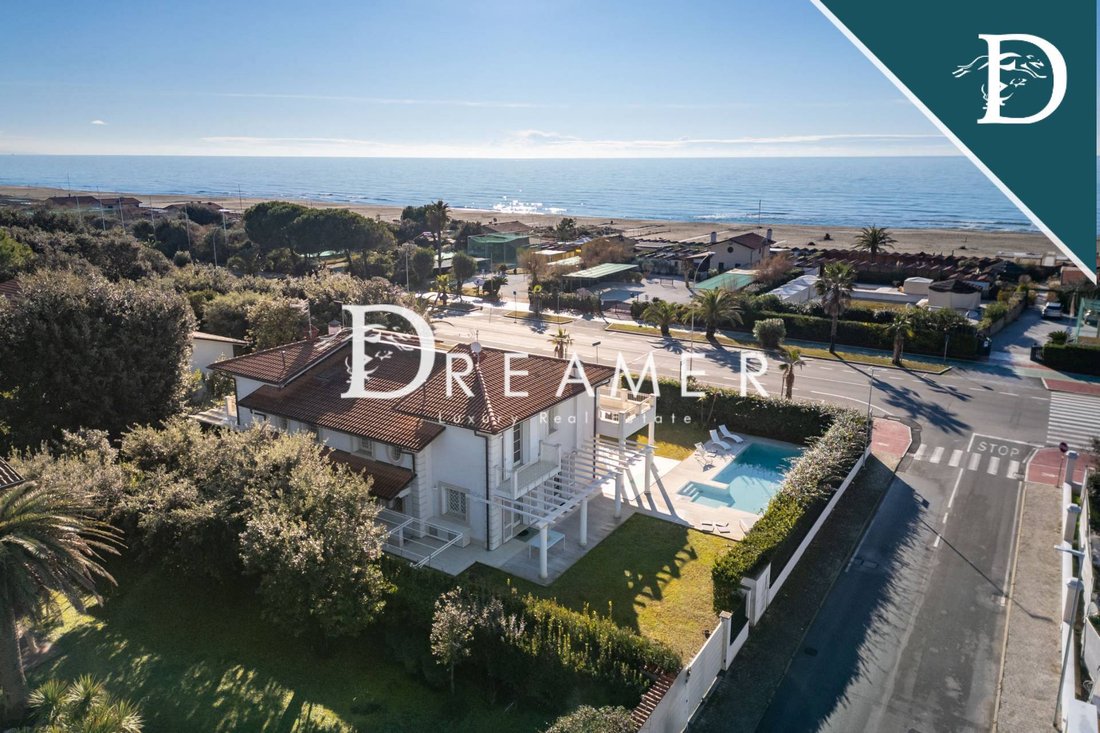 Villa in Vittoria Apuana, Forte dei Marmi, Tuscany 2 - 15028284