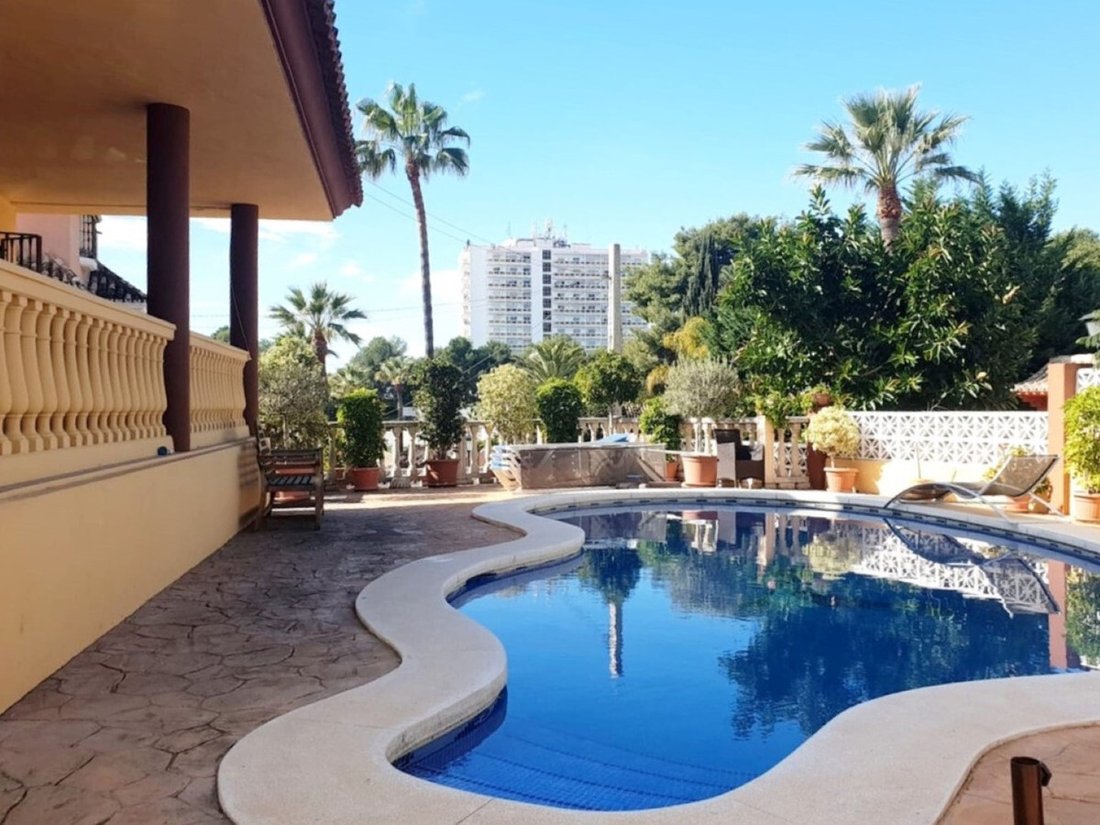 Villa in Puerto Banus, Marbella, Spain 1 - 12112199