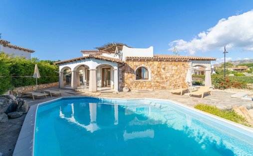 Villa in Olbia, Sardinien, Italien 1