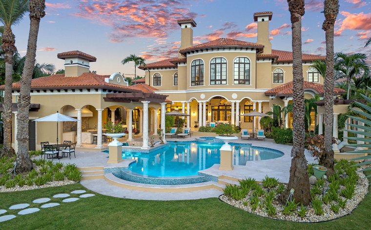 Luxury Mansion