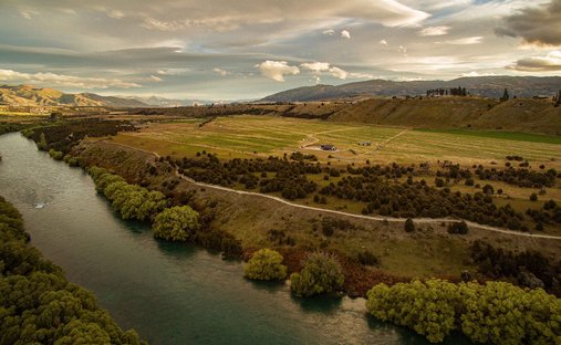 Country House in Wanaka, Otago, New Zealand 1