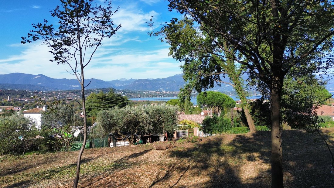 Land in Manerba del Garda, Lombardy, Italy 4 - 15032785