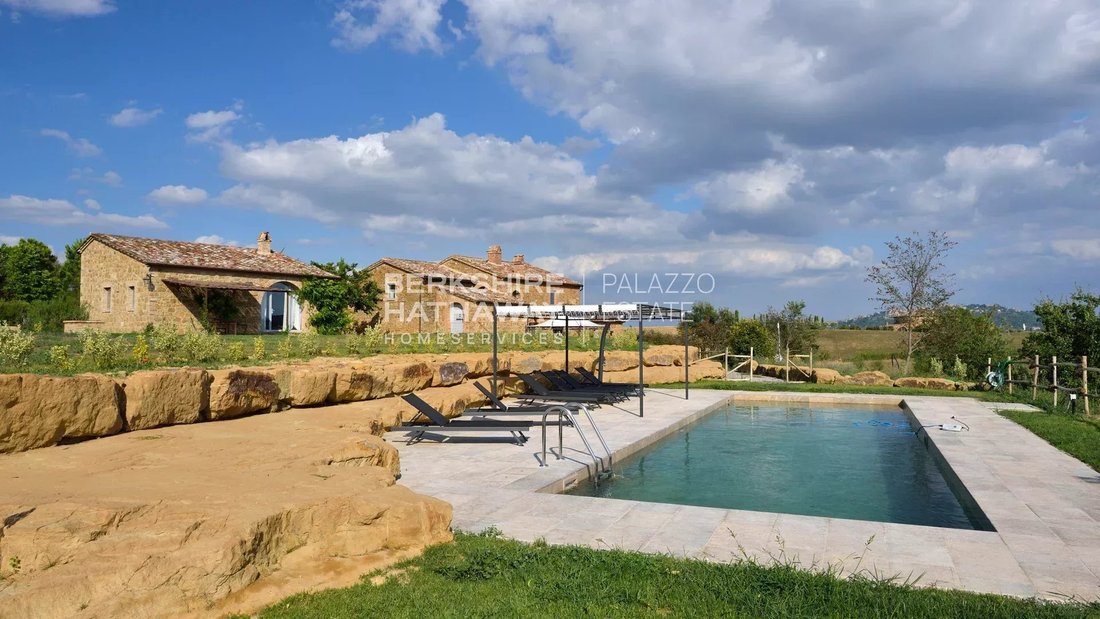 Casa en Torrita di Siena, Toscana, Italia 1 - 15034418