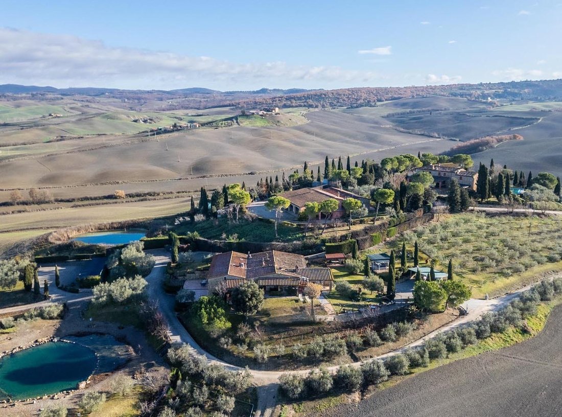 Farm Ranch in San Quirico d'Orcia, Tuscany, Italy 1 - 15035641