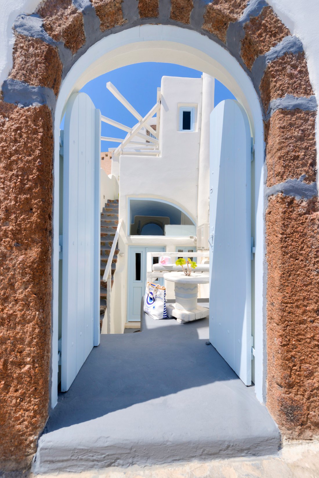 House in Thira, Aegean, Greece 3 - 15035718