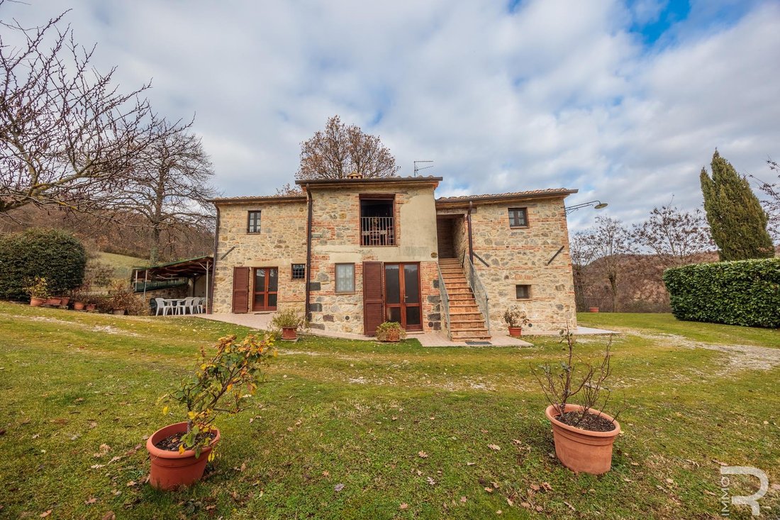 Farm Ranch in Radicofani, Tuscany, Italy 2 - 15035738
